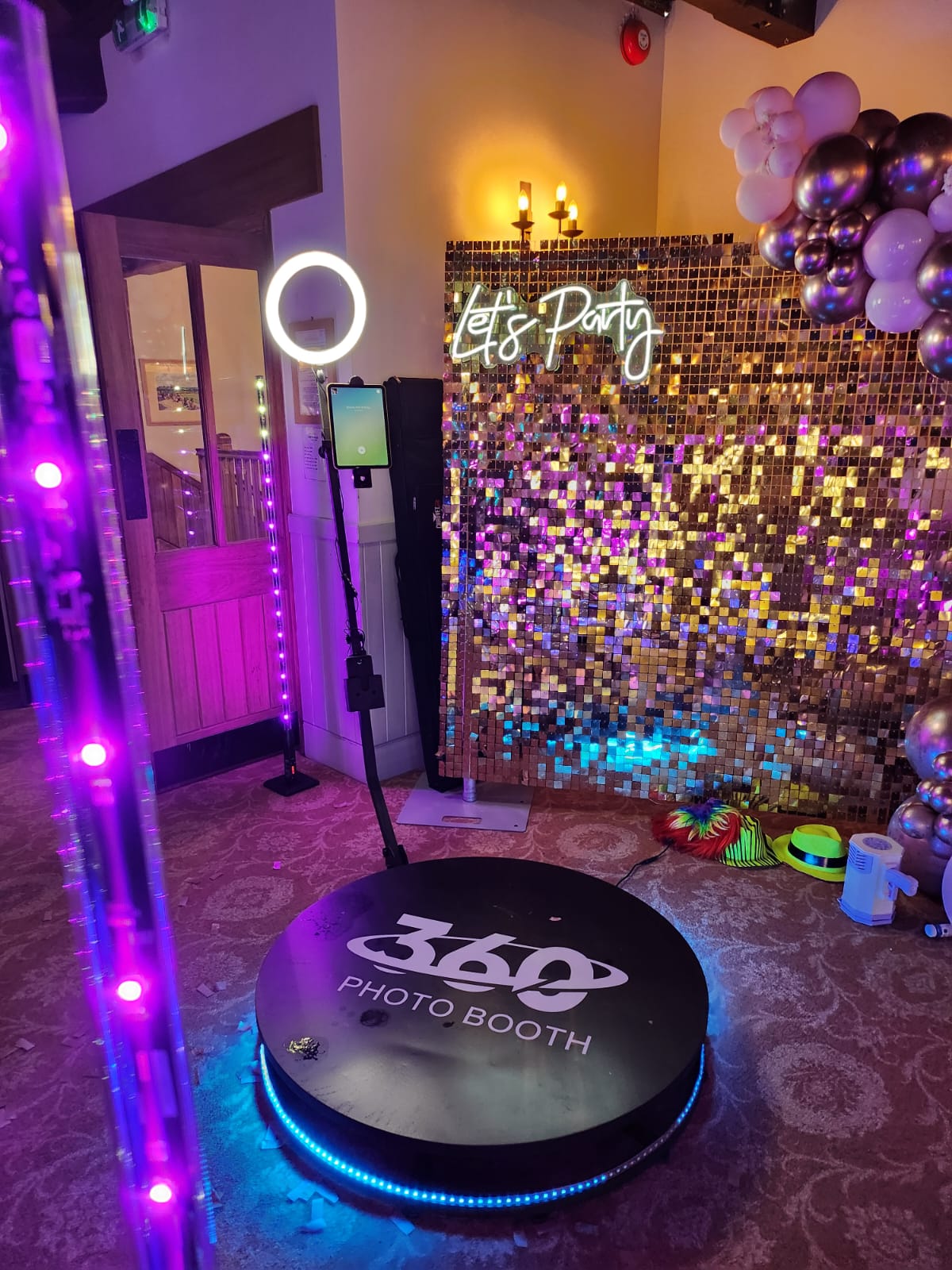 WhatsApp Image 2024 04 11 at 20.02.21 2 Photobooth Services